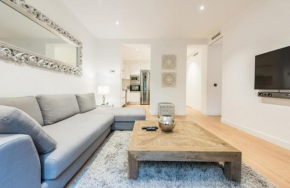 Malasaña Executive by Madflats Collection
